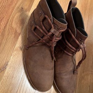 Teva Women's de La Vina Dos Shorty Boot - womens size 9 in Tortoise Shell